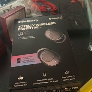 Skullcandy wireless essential earbuds